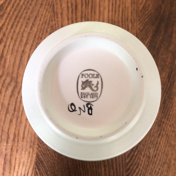 Poole Pottery Traditional Ware Floral Vase BN ~ vintage - Picture 7 of 7